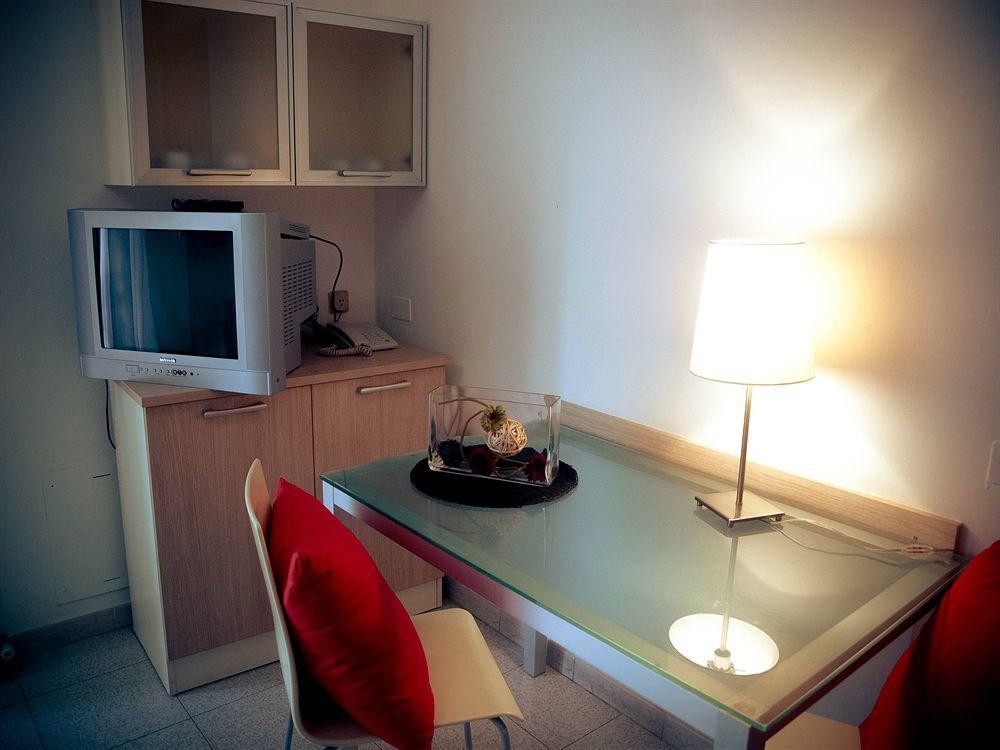 Residence Internazionale Rimini Buitenkant foto