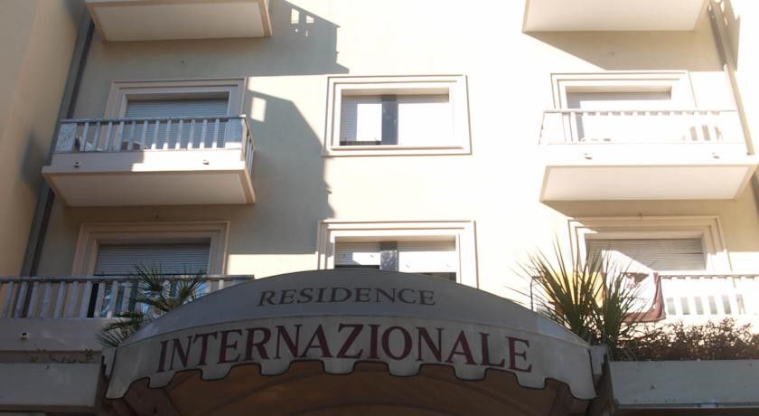 Residence Internazionale Rimini Buitenkant foto