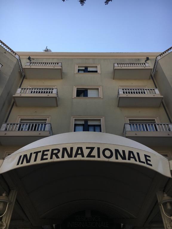 Residence Internazionale Rimini Buitenkant foto